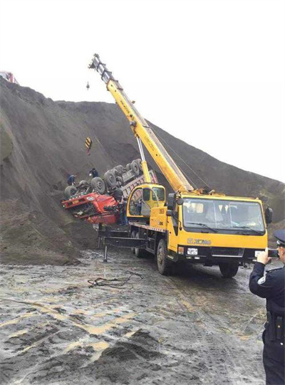 长阳上犹道路救援